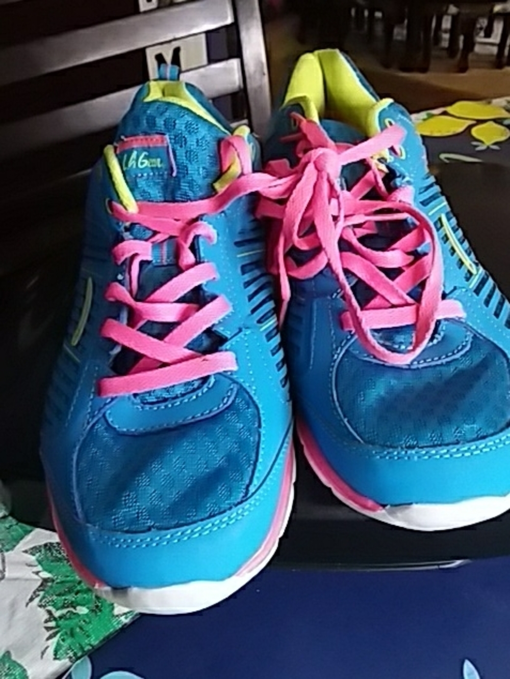 L.A. Gear Teal Athletic Sneakers with Pink Laces
